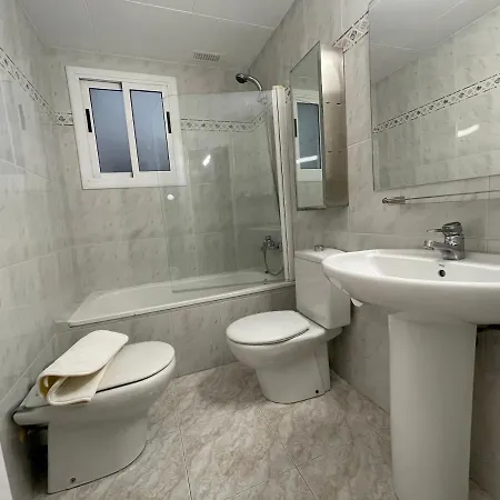 7 Personas En Calafell, Barcelona. Apartament Calafell